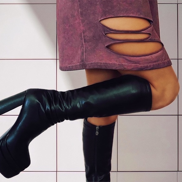 Lace-Up Oversized Tshirt Dress - Picture 2 of 5